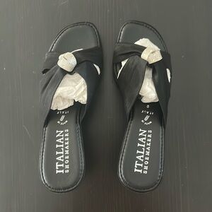 NWOT Italian Shoemakers women’s size 9